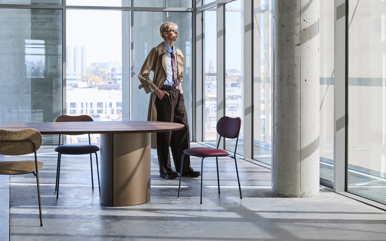 James Geer Jardan Bureau 1