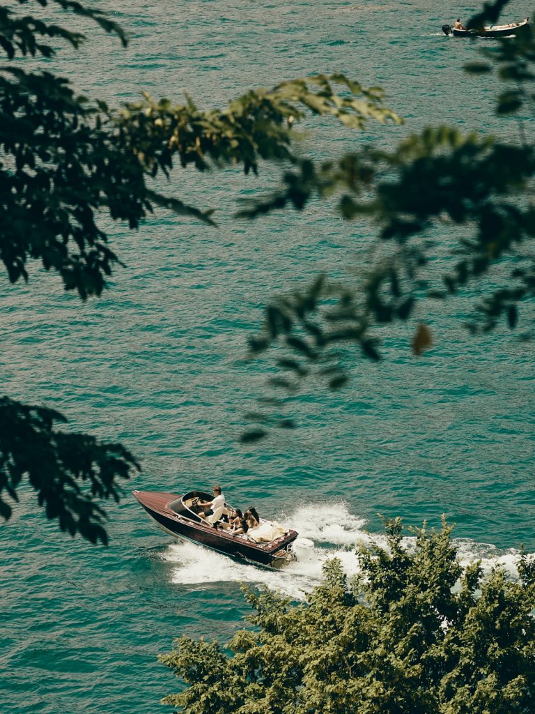 Boat of Como 03