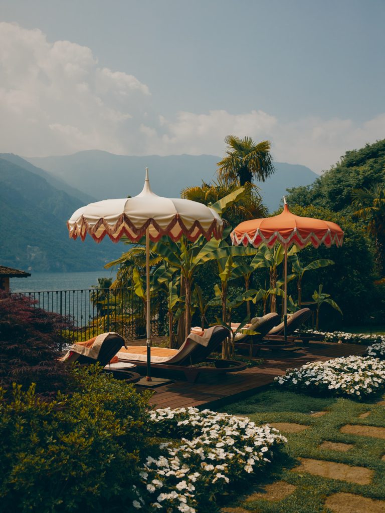 Tremezzo umbrellas 03